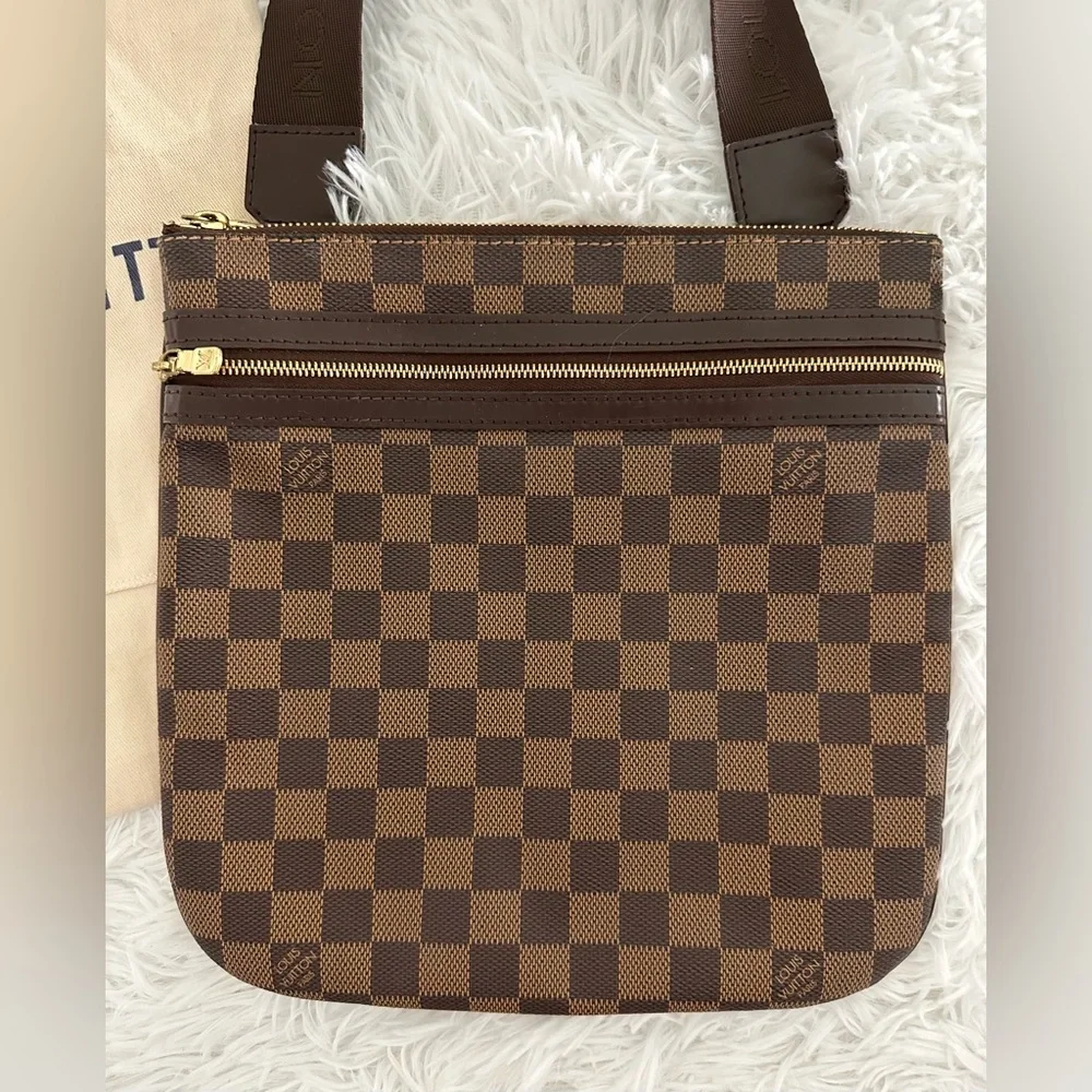 Authentic Louis Vuitton Damier Ebene DE Pochette Bosphore Crossbody Bag Rare HTF